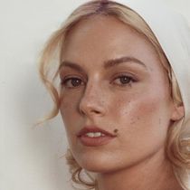 Ashe Releases STOP THE WEDDING! Single, Ahead of Summer 2026 Tour