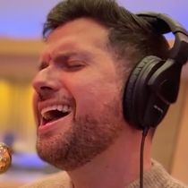 Exclusive: Mauricio Martínez and Casey Elliott Perform BROTHERHOOD Duet