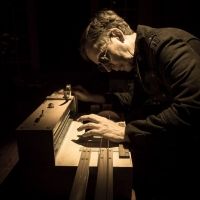 Soundtrack Composer Mark Korven Guests With Improvisers 'The Vertical Squirrels' at…