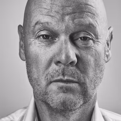 Feature: JAN TEKSTRA IN SPEKTAKELMUSICAL DE TOCHT!