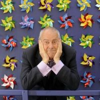 Riverside Studios to Host Virtual Charity Quiz Nights Led by Stephen Fry, Jo Brand &…