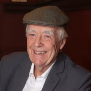 Sir Tim Rice Believes Surtitles Should Be Used More Often in Stage Productions