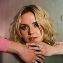 Kate Davis Releases 'Fish Bowl'