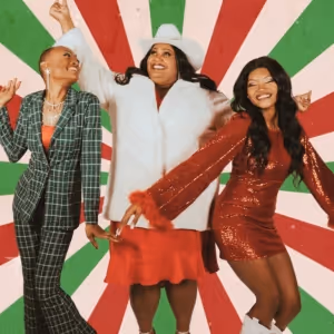 Chapel Hart to Play 'Christmas In July' Listening Experiences Ahead of Holiday Album