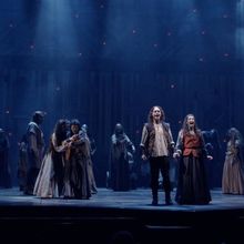 TV: Hoy se estrena LOS PILARES DE LA TIERRA en el Teatro EDP Gran Vía de Madrid