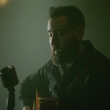 TV: See How The New Musical THE WRONG MAN Made It To The Stage