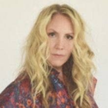 Mary Bragg Shares New Single 'Love Each Other'