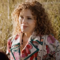 VIDEO: Bernadette Peters Returns to ZOEY'S EXTRAORDINARY PLAYLIST Video