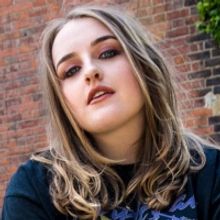 Nell Mescal Shares New Single 'Homesick'