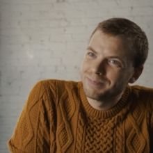 TV Exclusive: Spencer Glass Falls In Love with AMOUR on It's the Day of the Show Y'al