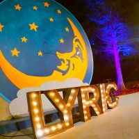 BWW Review: Lyric Theatre's MOONLIGHT CABARET is a Breath of Fresh Air
