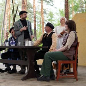 Arvio: Linnapuomin Karkureissa punainen lanka kulkee loppuun saakka, Taaborin Kivi-juhlat