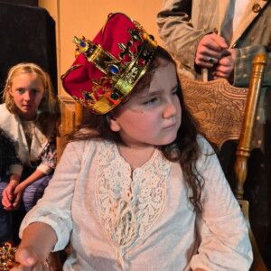 THE EMPEROR'S NEW CLOTHES to Open at Umbrella Children's Theatre