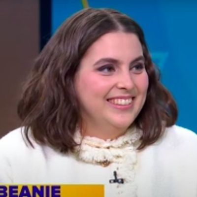 VIDEO: Beanie Feldstein Talks FUNNY GIRL on GOOD MORNING AMERICA