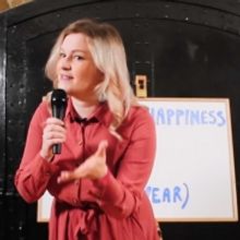 Samantha Hannah on HOW TO FIND HAPPINESS IN A YEAR