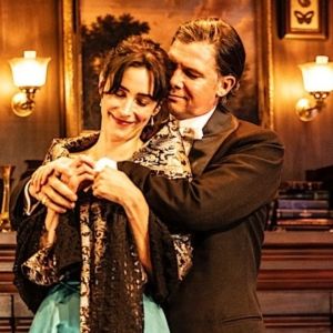 Review: GASLIGHT at Regal Theatre