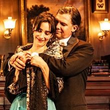 Review: GASLIGHT at Regal Theatre