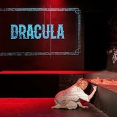 Review: A Seductive DRACULA at Town Players of New Canaan