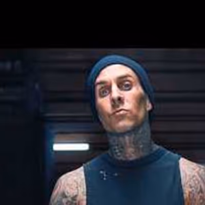 Travis Barker Opens Up on Surviving Plane Crash in LOUDER THAN FEAR Trailer