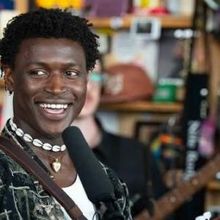 Mon Rovîa Performs NPR TINY DESK CONCERT, Watch the Set