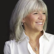 Free Reading of GATE B23: CARRY-ON BAGGAGE to Take Place in the Sherman Library