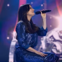 VIDEO: Idina Menzel Performs New Christmas Song 'At This Table' on TODAY
