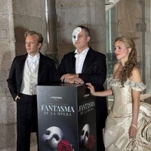PHOTOS: Los protagonistas de EL FANTASMA DE LA ÓPERA inauguran temporada con un acto
