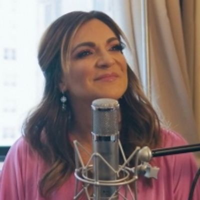 VIDEO: Shoshana Bean Performs Rendition Of Sondheim's 'Finishing the Hat'
