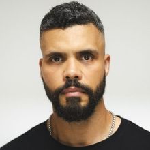 Howard Charles and Nicholas Pinnoc to Lead New STARZ Series FIGHTLAND