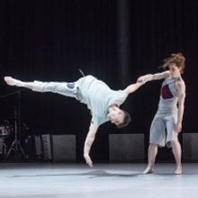 BWW Review: BARELY METHODICAL TROUPE - KIN, Peacock Theatre