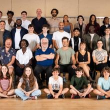 HARRY POTTER AND THE CURSED CHILD Reveals New Cast and Extends Booking