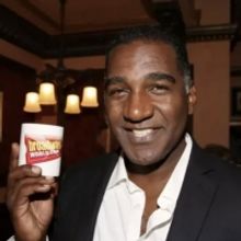 Wake Up With BWW 11/3: The Actors Fund Gala Raises $1.1 Million, and More!