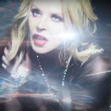 VIDEO: Kylie Minogue Debuts 'Miss A Thing' Music Video