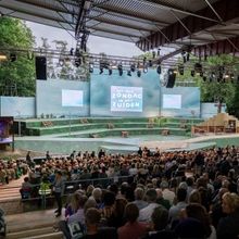 Feature: 52.000 KAARTEN VERKOCHT VOOR HET WAS ZONDAG IN HET ZUIDEN at Openluchttheate