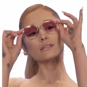 Video: WICKED Movie Cast Stars in New Promo for Viral Jonathan Bailey Glasses