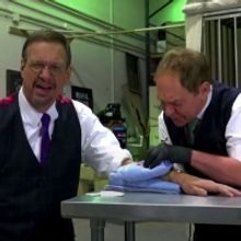 VIDEO: Penn & Teller Perform Tattoo Magic on THE LATE LATE SHOW
