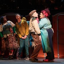 Video: New Clips from URINETOWN with Keala Settle, Rainn Wilson and More
