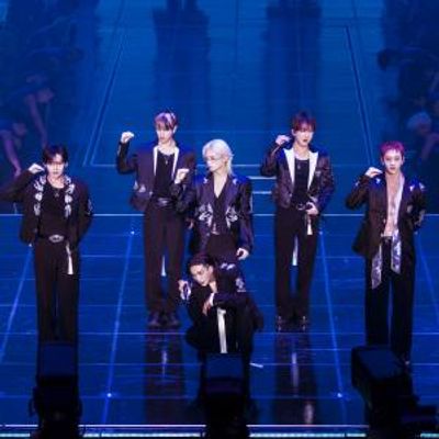 Photos: STRAY KIDS WORLD TOUR 'RUN IT' LIVE VIEWING to Air November 7