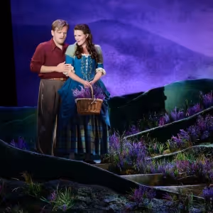 Review: BRIGADOON at Village Theatre