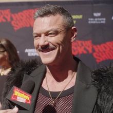 Video: THE ROCKY HORROR SHOW Cast Thrills, Chills, and Fulfills on Opening Night