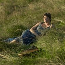 Erika Lewis Releases New Single 'Unsatisfied'