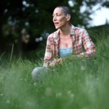 BWW Review: IN THE MIDDLE OF THE FIELDS at Solas Nua