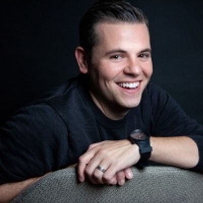 Feature: 30 Days Of Cabaret Gratitude - Day Five: The Head Of The Class