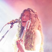 Hannah Wicklund Releases New Single 'Strawberry Moon (Live at the Troubadour)'