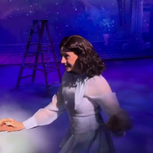 SINGIN' IN THE RAIN JR. Trailer Debuts as Hale Centre Opens Youth Production - Broadway Theater Video