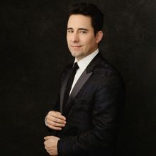 John Lloyd Young to Return to Café Carlyle in May