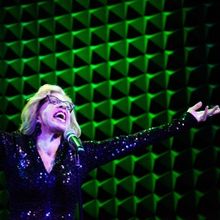 Review: Acidic, Acerbic Jackie Hoffman Gets Blunt In IT'S OVER. WHO HAS WEED? at Joe'