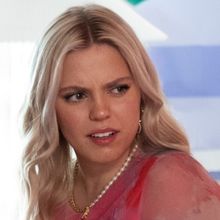 Review Roundup: MEAN GIRLS Returns With New Movie Musical - Find Out What Critics Thi