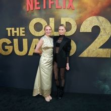 Photos: Charlize Theron, Uma Thurman, & More Attend THE OLD GUARD 2 Premiere