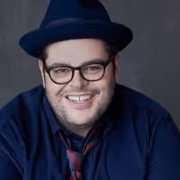 VIDEO: Josh Gad Visits Backstage LIVE with Richard Ridge